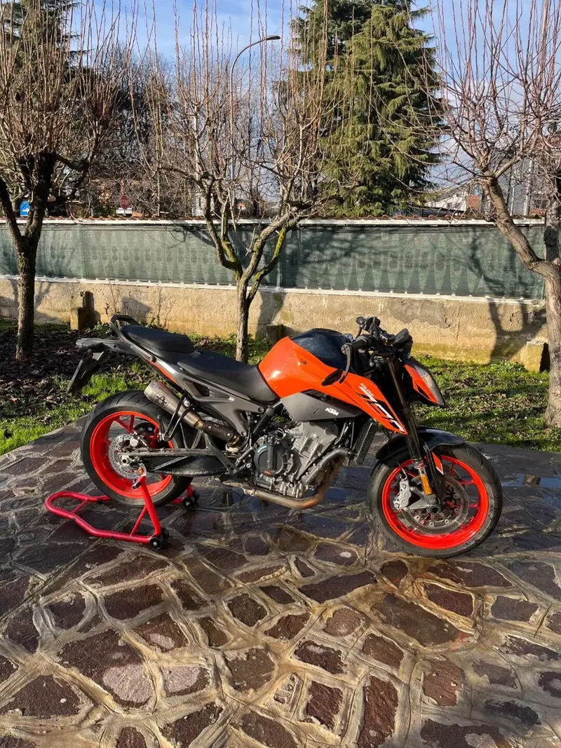 KTM 790 Duke L (2023 - 24)