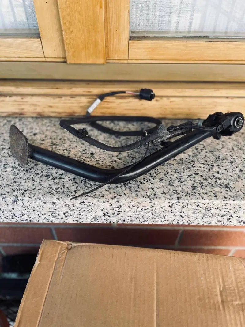BMW Spare parts - Cavalletto laterale bmw R1200 GS