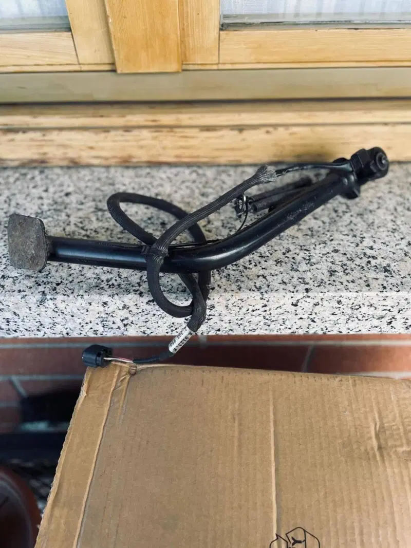 BMW Spare parts - Cavalletto laterale bmw R1200 GS (2)