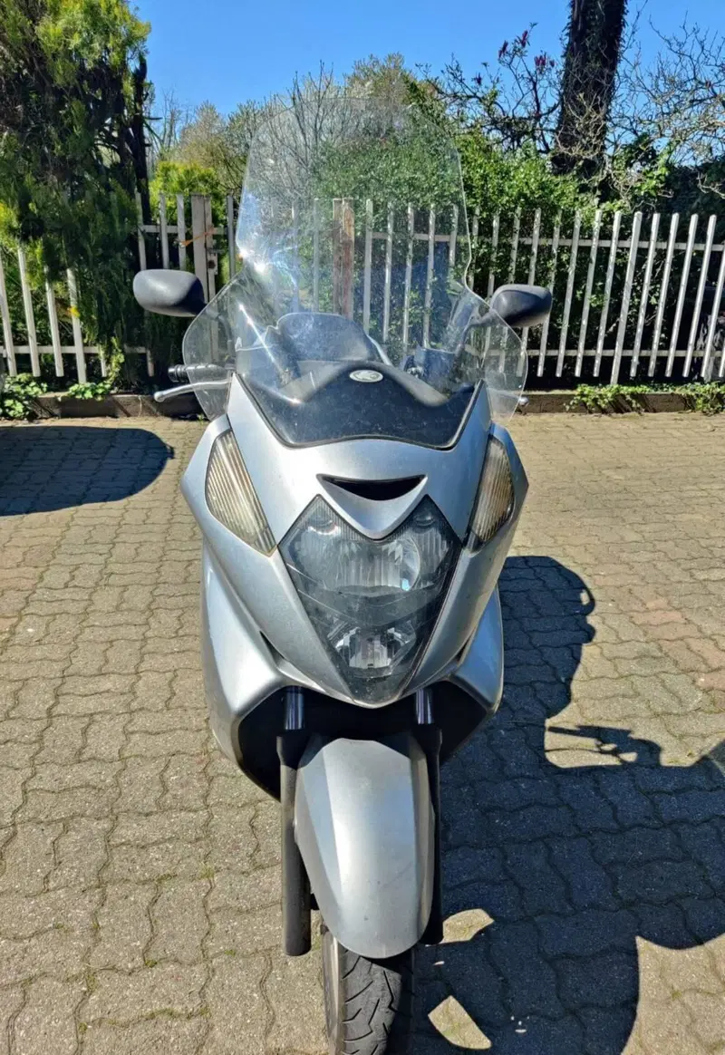 Honda Silver Wing 600 (2005 - 09) (4)