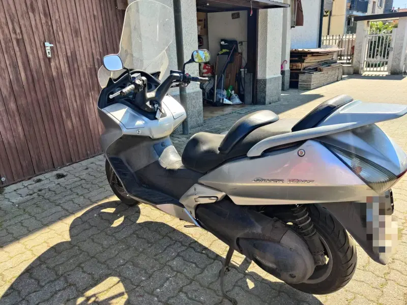 Honda Silver Wing 600 (2005 - 09) (6)