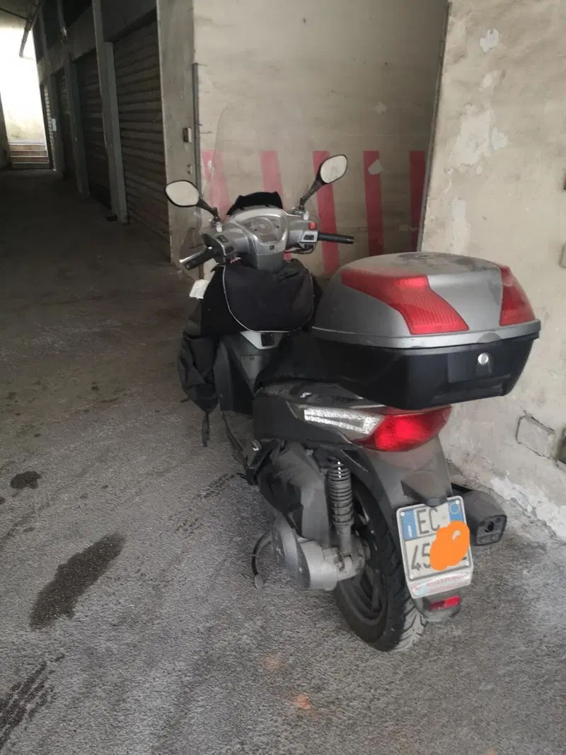 Kymco People 300i GT (2010 - 17) (3)