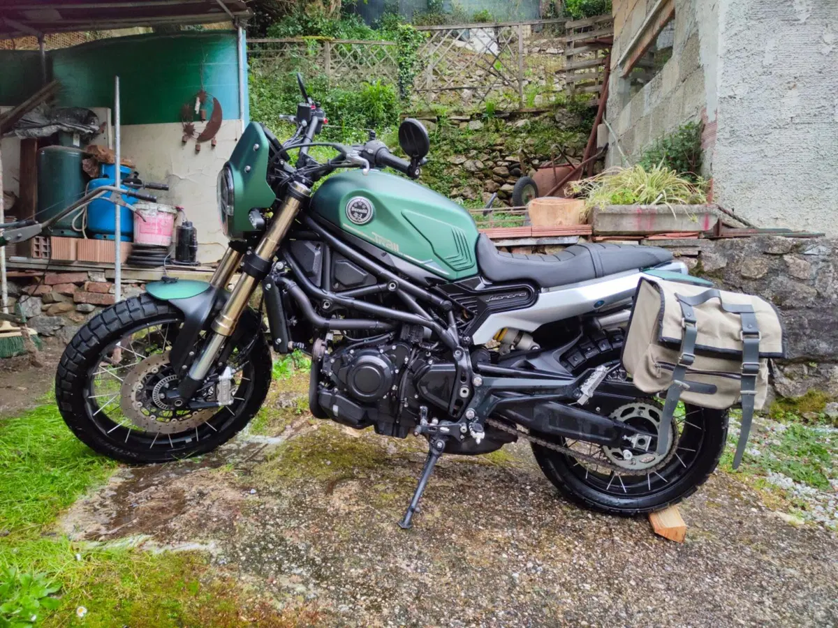 Benelli Leoncino 800 Trail (2022 - 26)