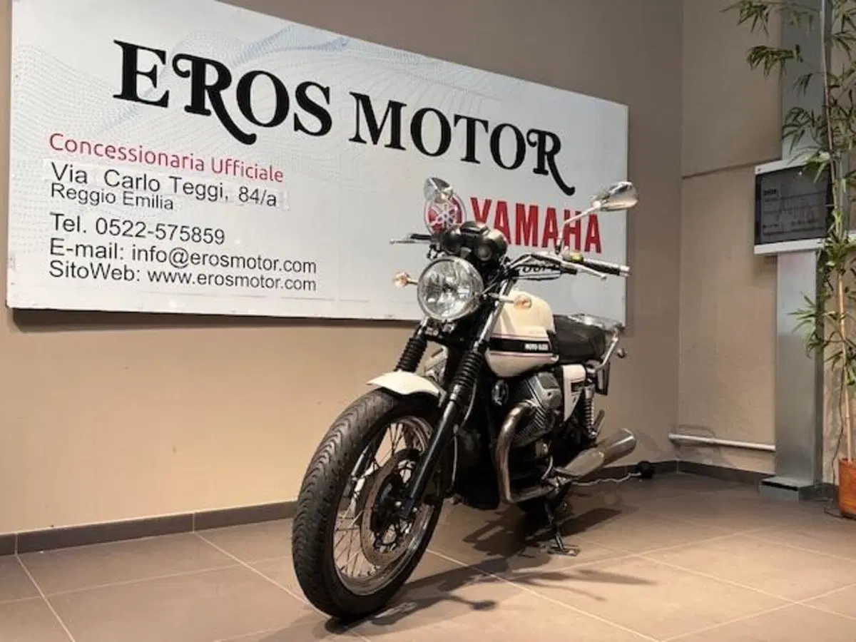Moto Guzzi V7 Classic (2008 - 12) (5)