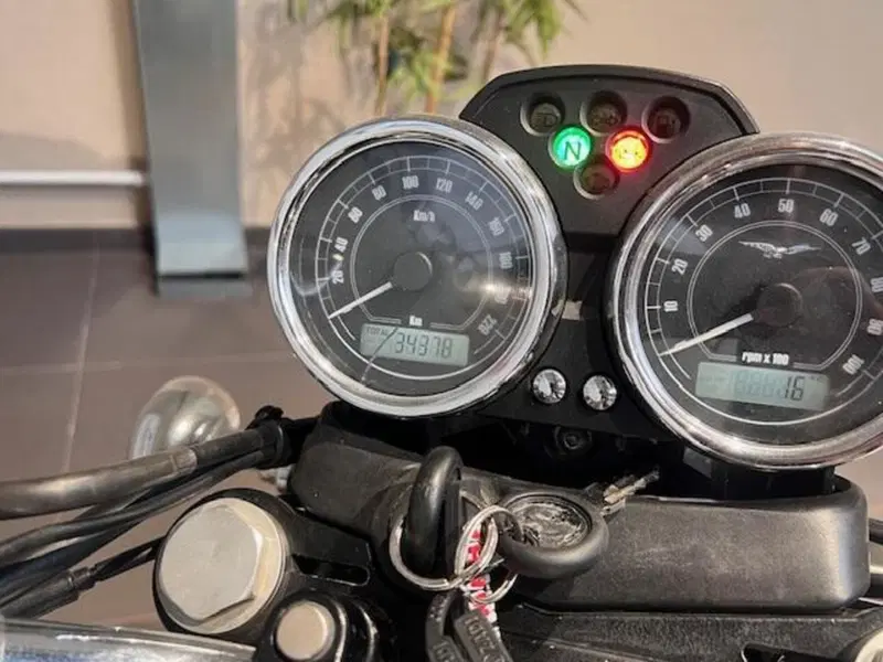 Moto Guzzi V7 Classic (2008 - 12) (3)
