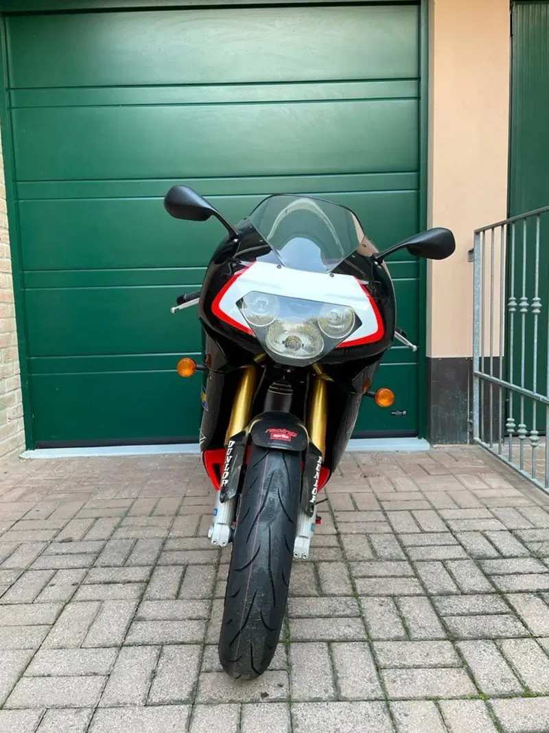 Aprilia RSV 1000 R (2000 -  01) (2)