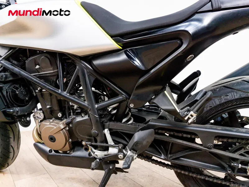 Husqvarna Vitpilen 701 (2020) (10)