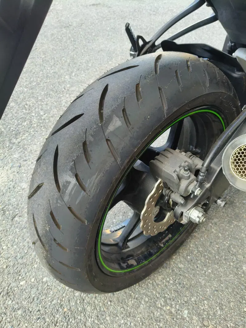 Kawasaki Ninja 600 ZX-6R (2009 - 16) (9)
