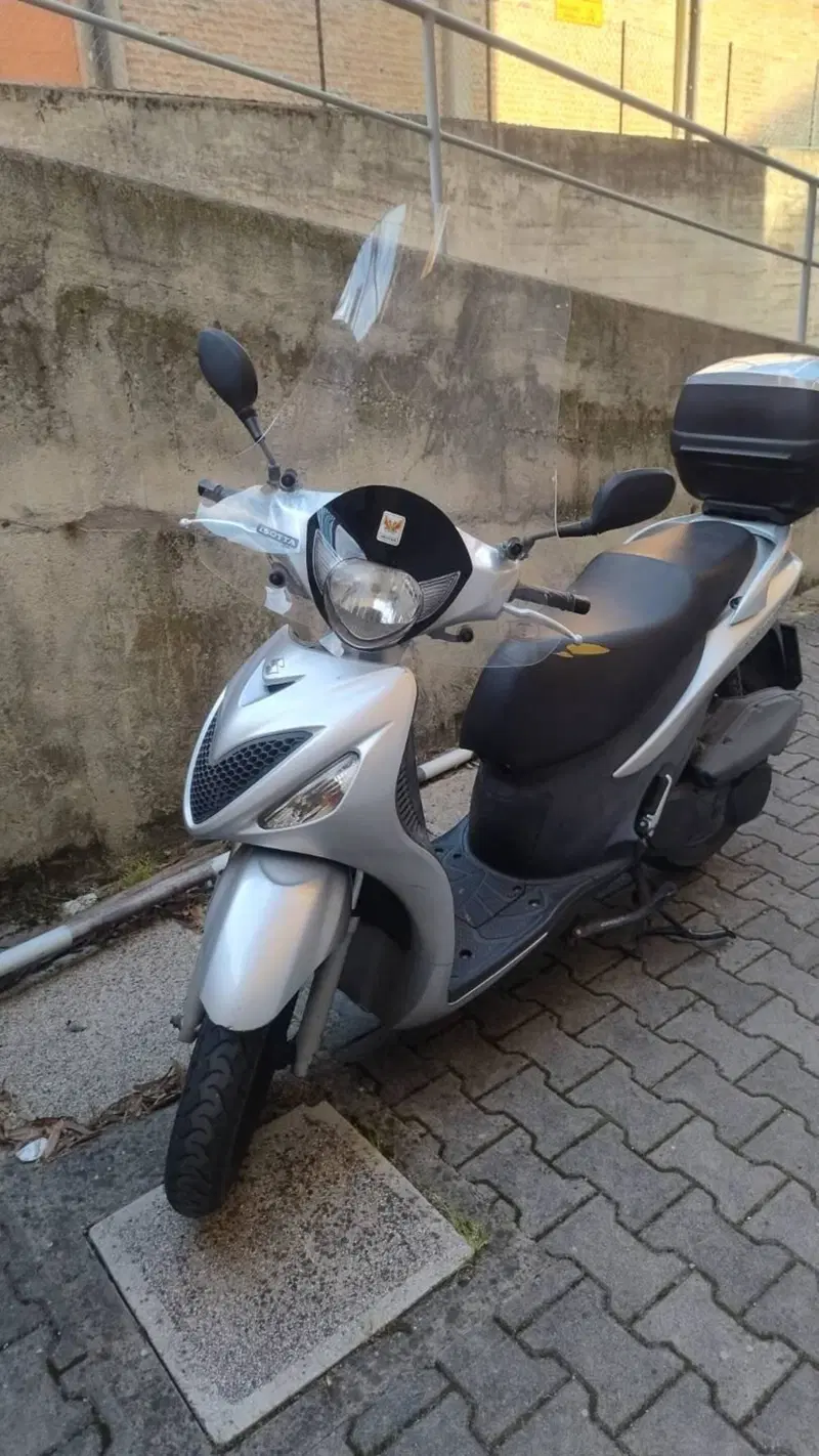 Suzuki SIXteen 150 (2007 - 14) (6)