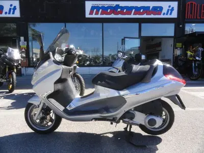 Piaggio X8 200 usata