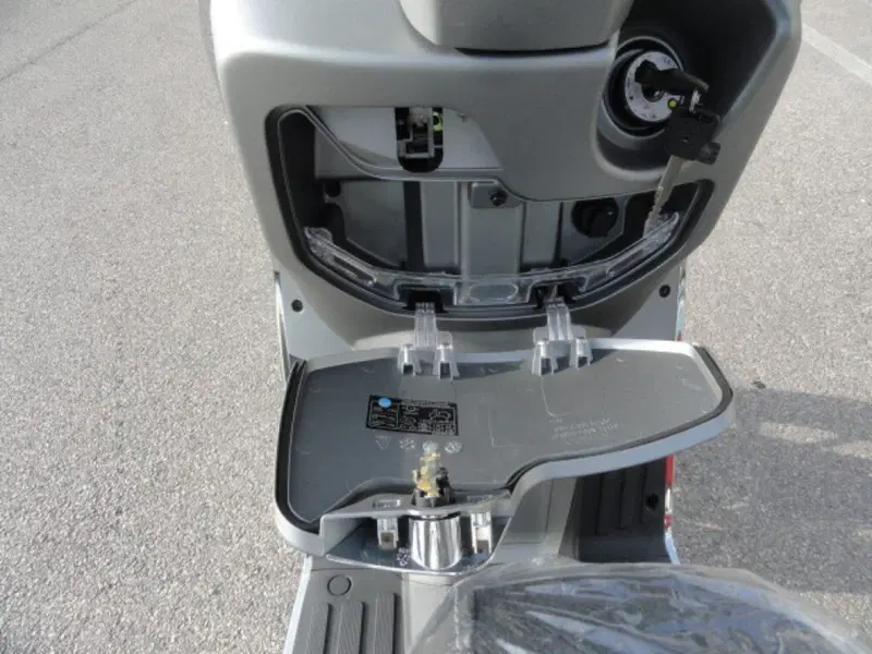 Kymco Like 50 4T (2021 - 25) (12)