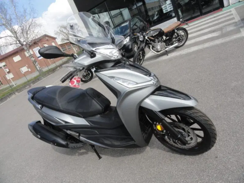 Kymco Agility 300i Noodoe (2021 - 24) (2)