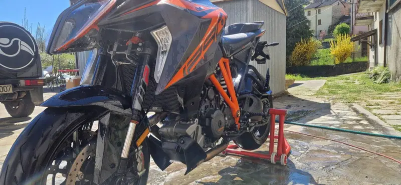 KTM 1290 Super Duke GT (2019 - 20) (2)