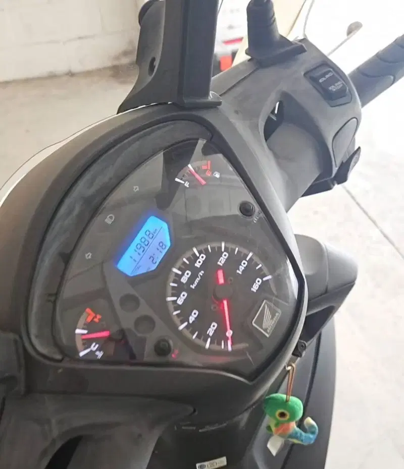 Honda SH 150i ABS (2013 - 16) (2)