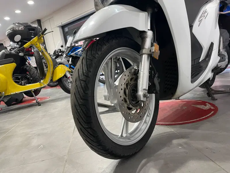 Honda SH 150i (2017 - 19) (12)