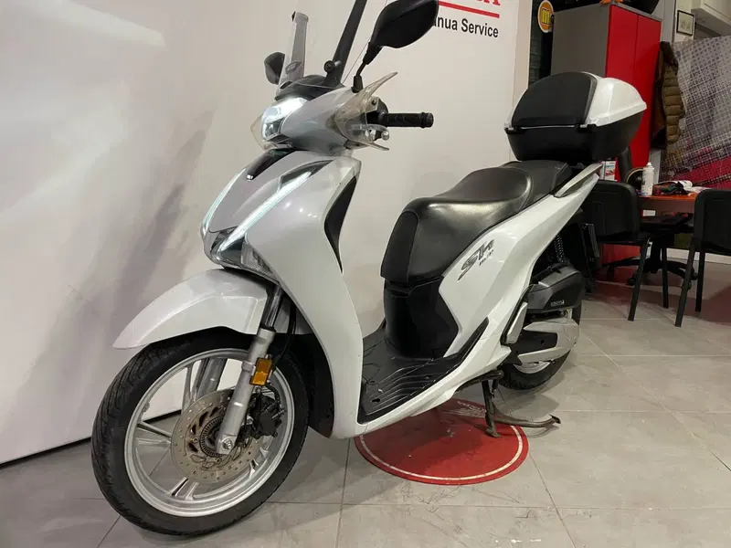Honda SH 150i (2017 - 19) (2)