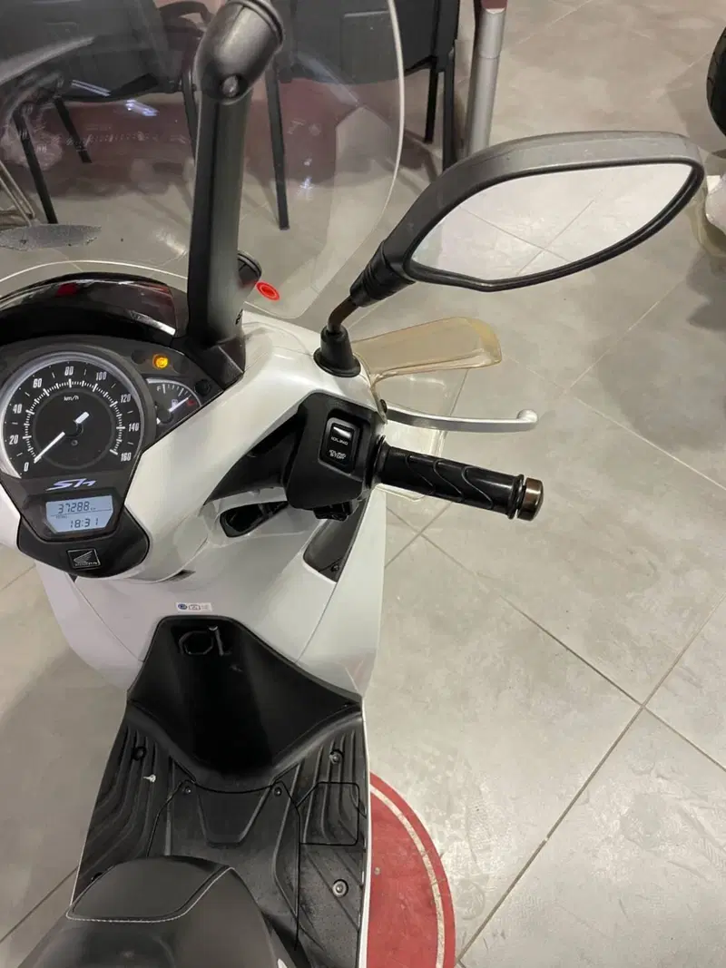 Honda SH 150i (2017 - 19) (15)