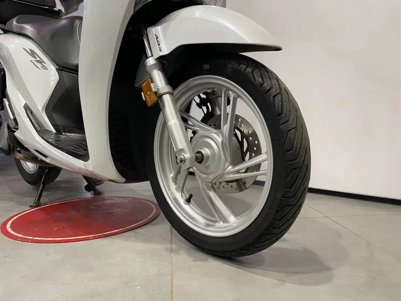 Honda SH 150i (2017 - 19) (11)