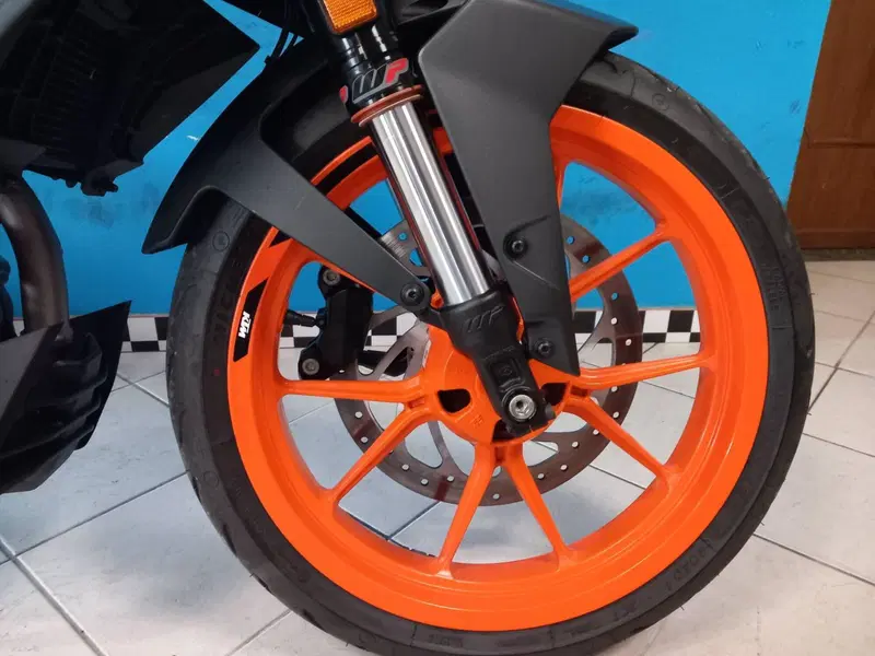 KTM 125 Duke (2024 - 25) (19)