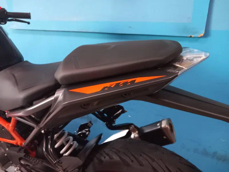 KTM 125 Duke (2024 - 25) (11)