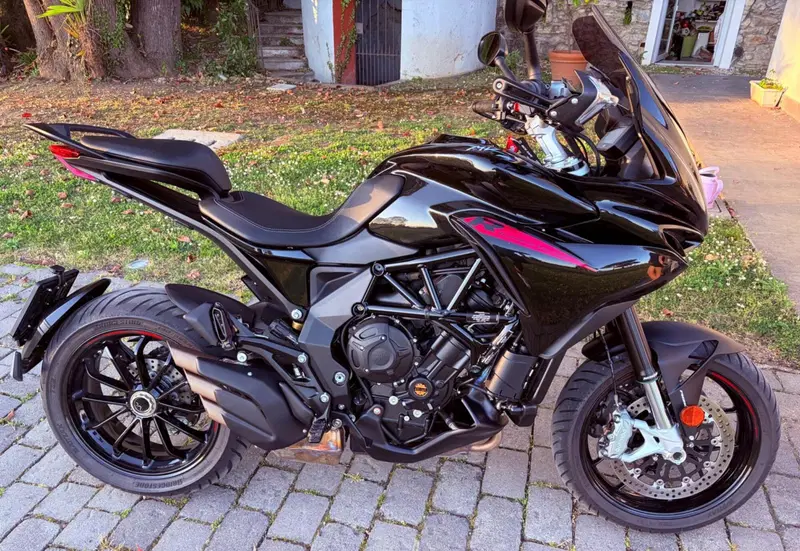 MV Agusta Turismo Veloce 800 R (2023 - 26) (2)