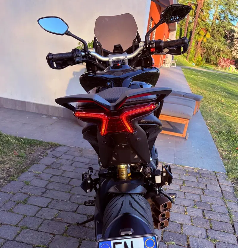 MV Agusta Turismo Veloce 800 R (2023 - 26) (8)