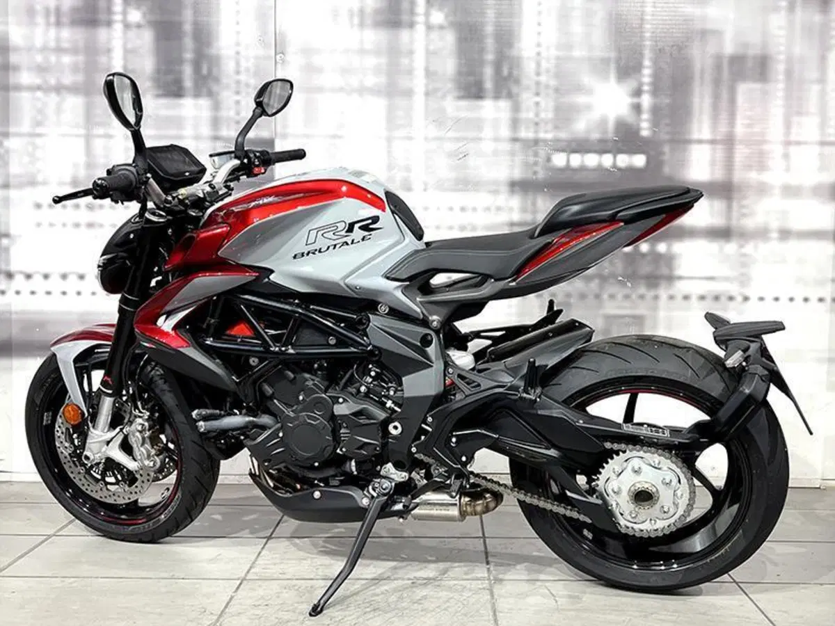 MV Agusta Brutale 800 RR (2021 - 25) (2)