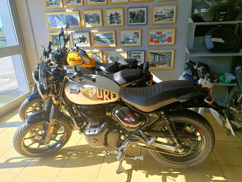 Royal Enfield HNTR 350 (2022 - 26) (3)