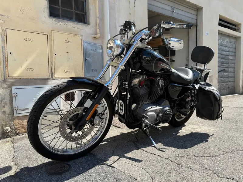 Harley-Davidson 883 Custom (2008 - 12) - XL 883C (2)
