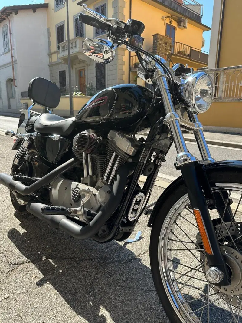 Harley-Davidson 883 Custom (2008 - 12) - XL 883C (3)