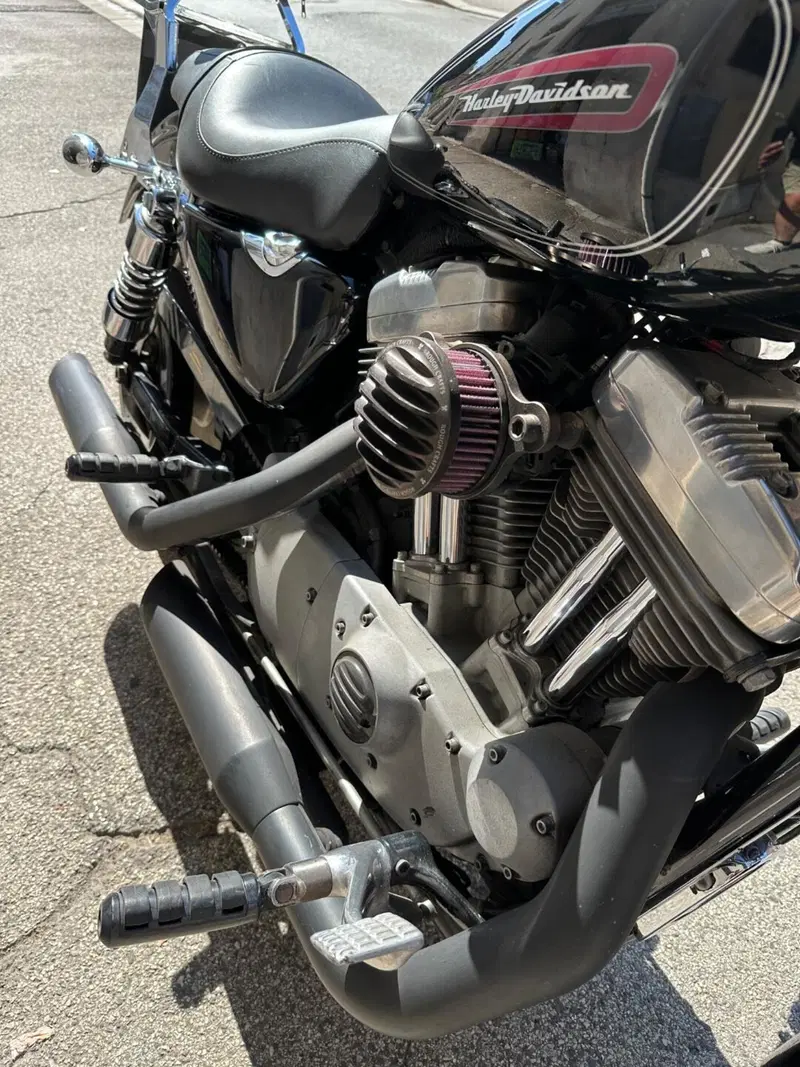 Harley-Davidson 883 Custom (2008 - 12) - XL 883C (6)
