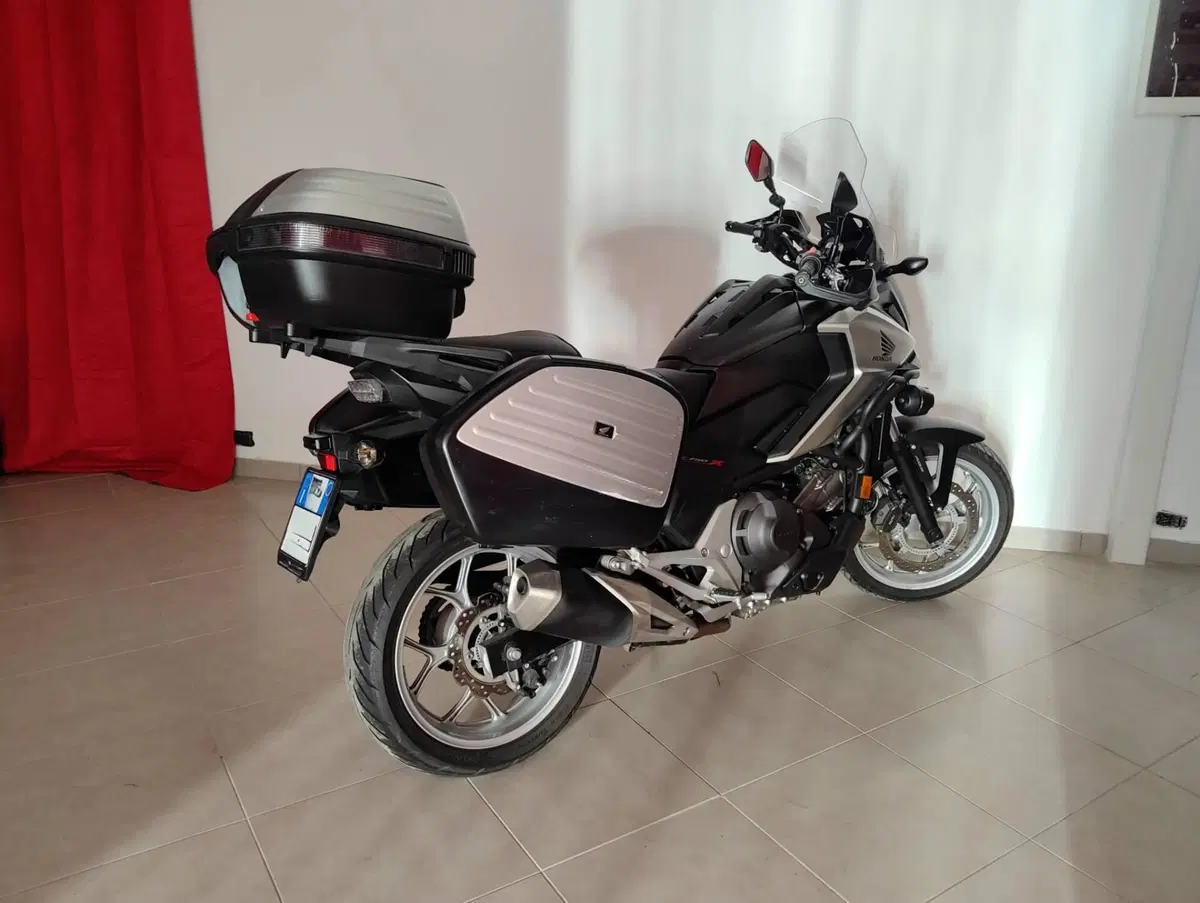 Honda NC 750 X DCT ABS Travel Edition (2016 -17) (4)