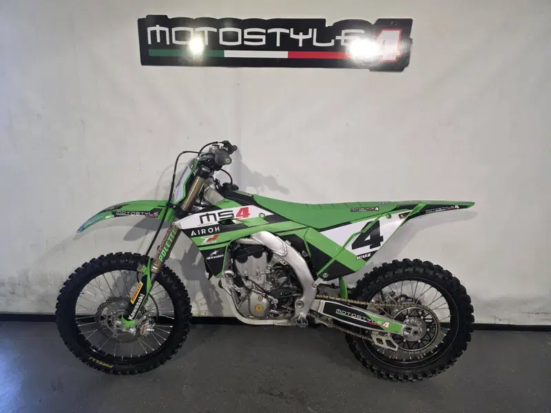 Kawasaki KX 250 (2025) (2)