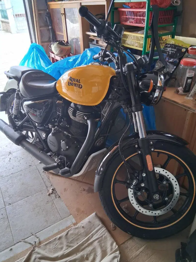 Royal Enfield Meteor 350 (2021 - 26) (4)