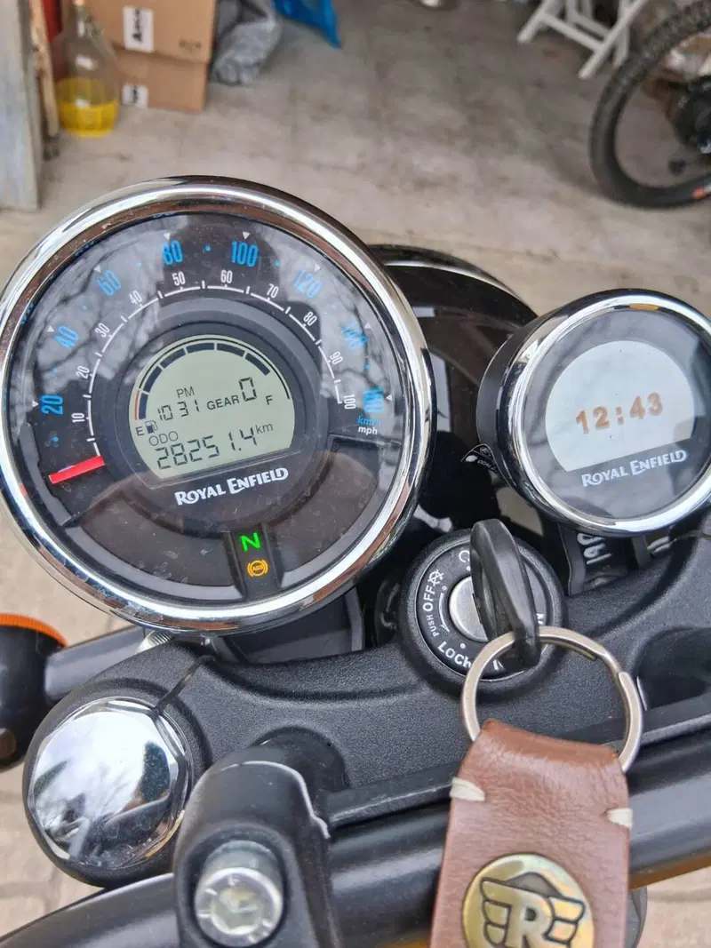 Royal Enfield Meteor 350 (2021 - 26) (5)