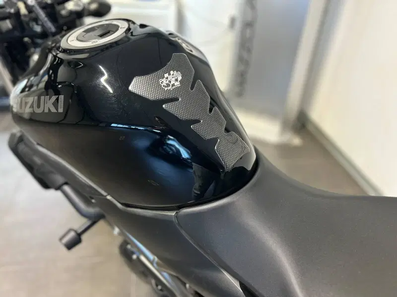 Suzuki SV650 (2021 - 24) (8)