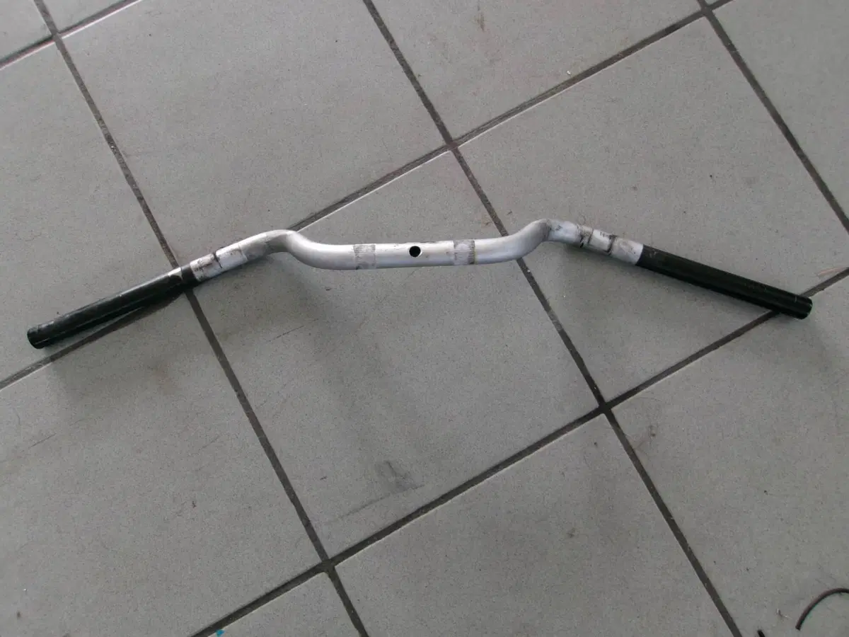 MANUBRIO BMW F 650 CS SCARVER