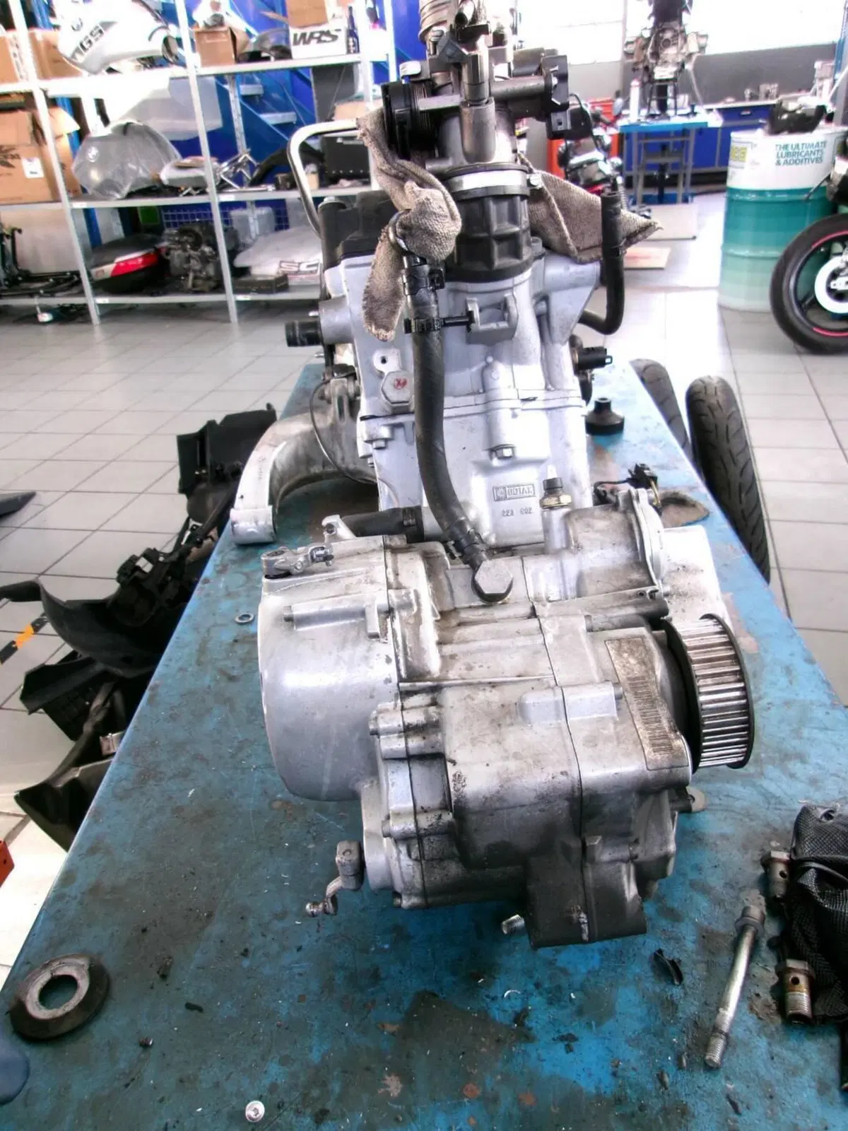 MOTORE COMPLETO BMW F 650 CS SCARVER K14 MONOCANDE (2)