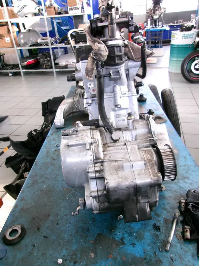 MOTORE COMPLETO BMW F 650 CS SCARVER K14 MONOCANDE (2)