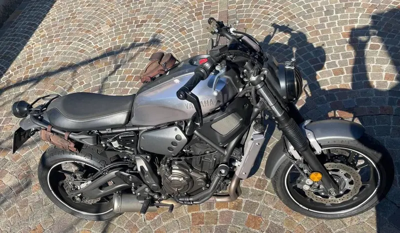 Yamaha XSR 700 ABS 60th Anniversary (2016 - 18) (2)