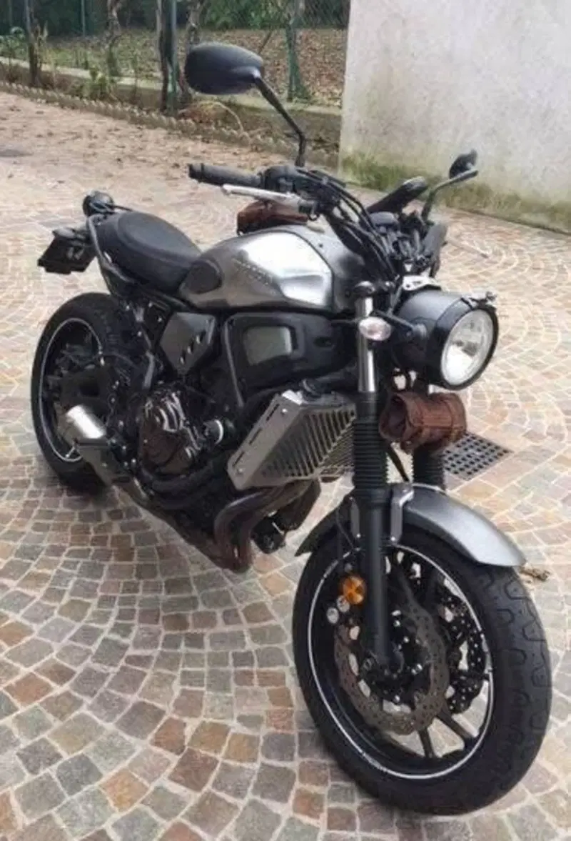 Yamaha XSR 700 ABS 60th Anniversary (2016 - 18) (7)