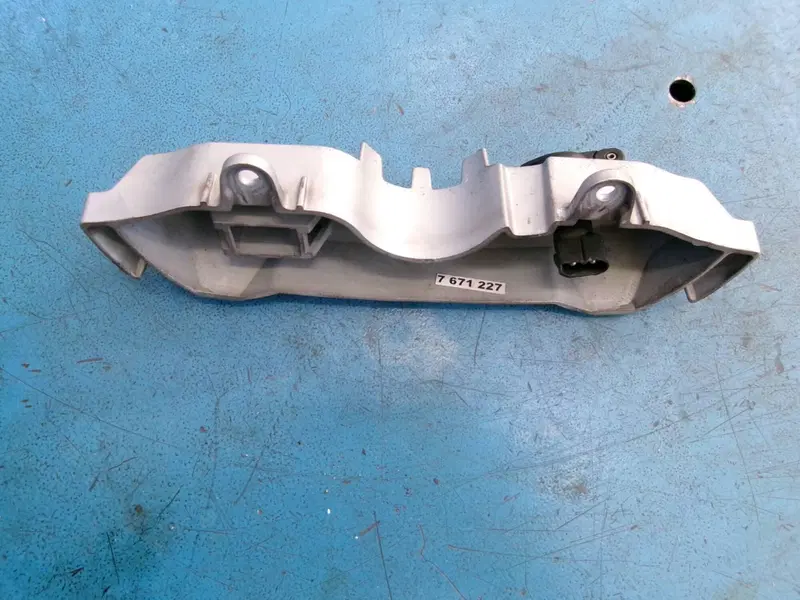 COPERTURA CON FORO BMW F 650 CS SCARVER (2)