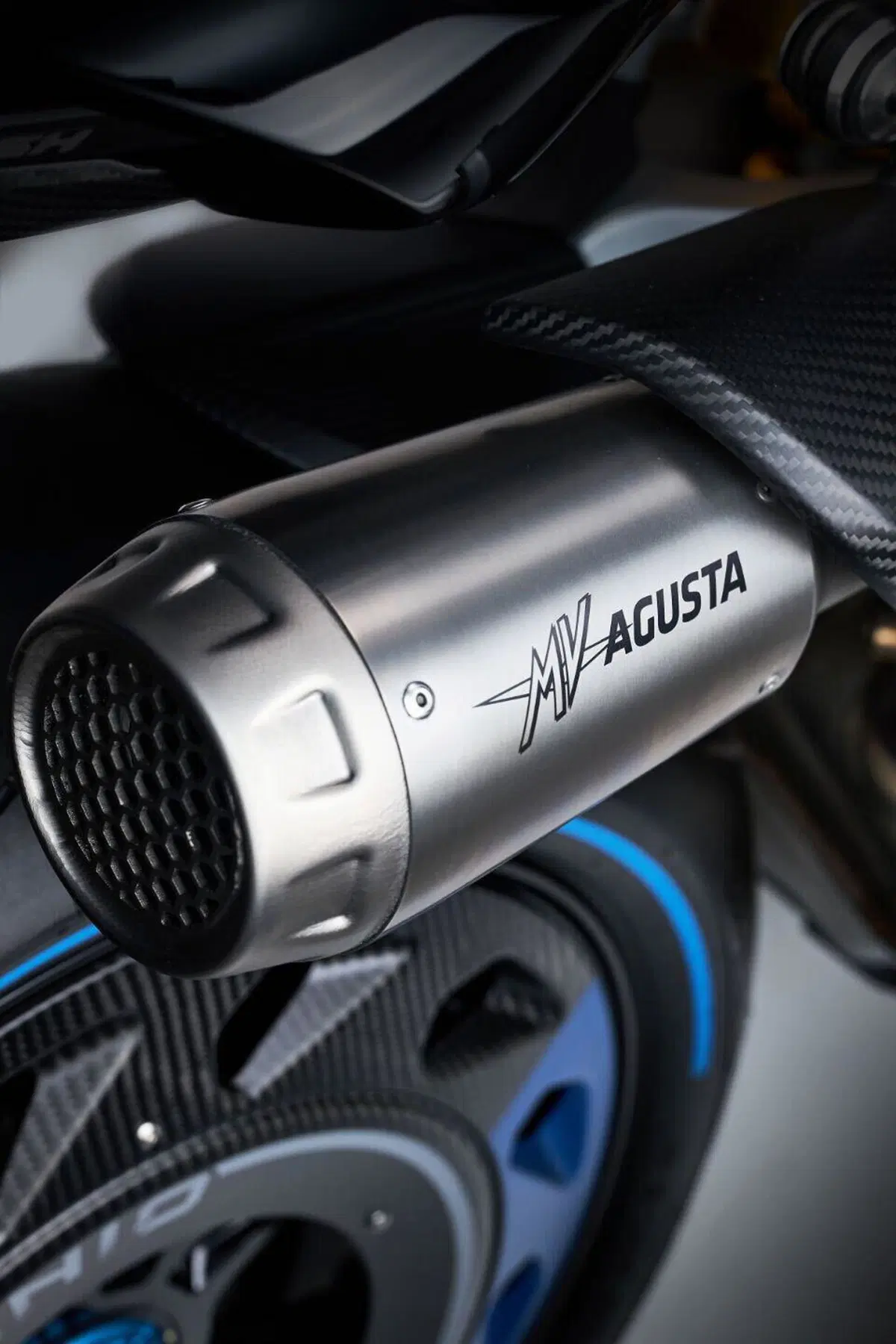 MV Agusta Rush Titanio (3)