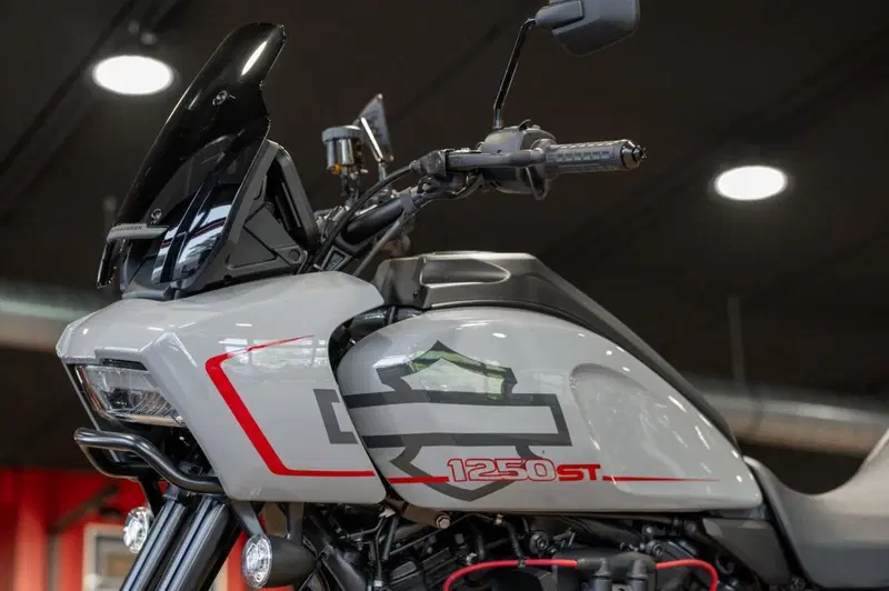 Harley-Davidson Pan America 1250 ST (2025 - 26) (3)