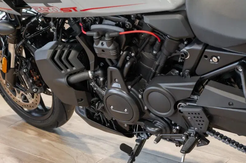 Harley-Davidson Pan America 1250 ST (2025 - 26) (8)