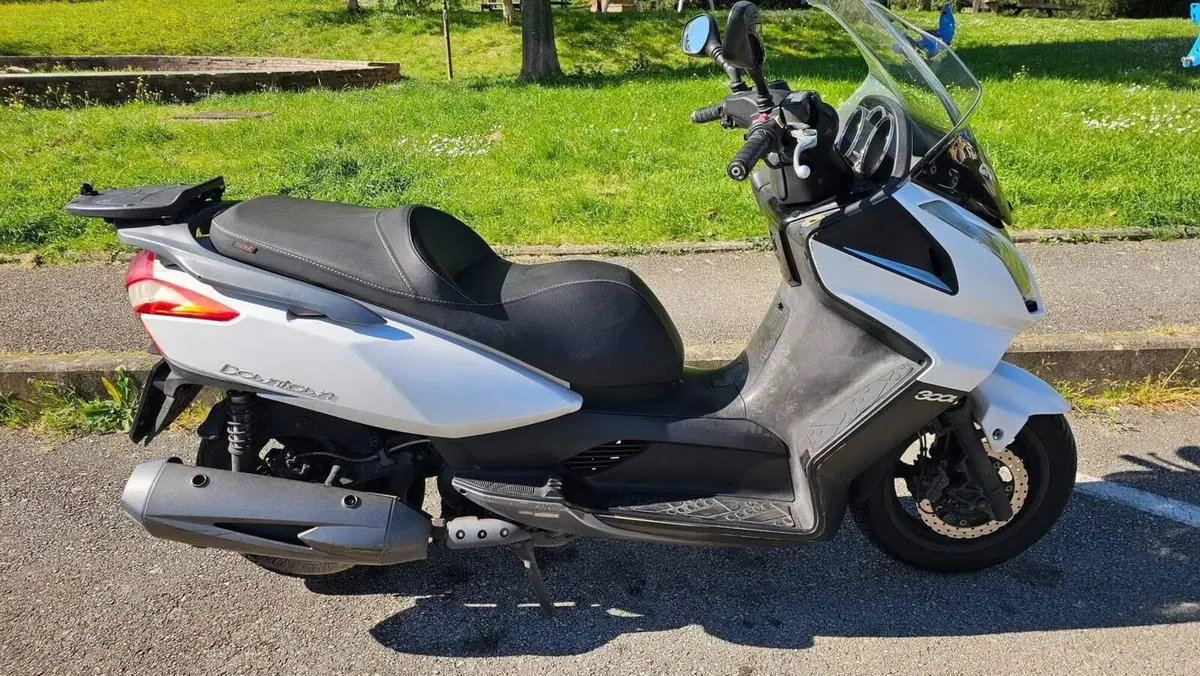 Kymco Downtown 300i ABS (2009 - 17)