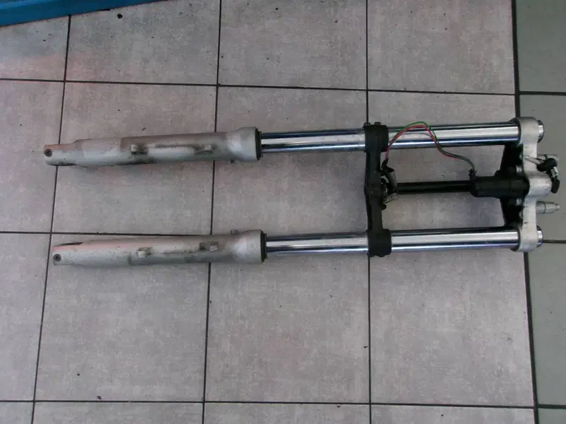 FORCELLA ANTERIORE COMPLETA ORIGINALE BMW F 650 CS
