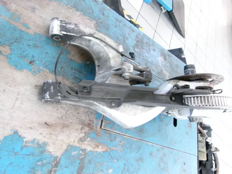 FORCELLONE COMPLETO BMW F 650 CS SCARVER (3)