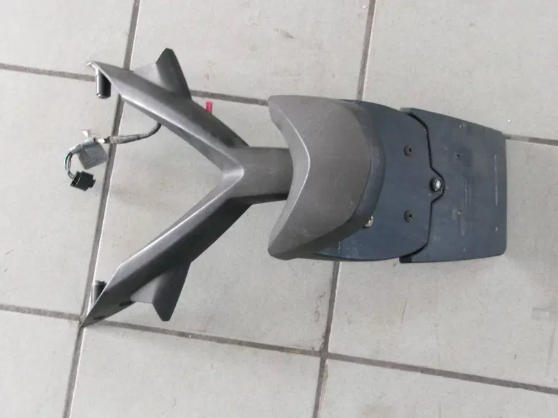 SUPPORTO POSTERIORE BMW F 650 CS SCARVER