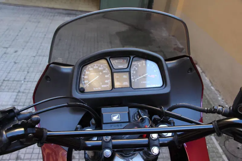 Honda XL 600 V Transalp (6)